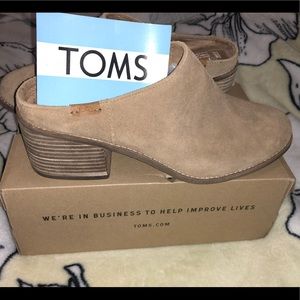 FINAL PRICE DROP Toms Leila Mule in Toffee Suede
